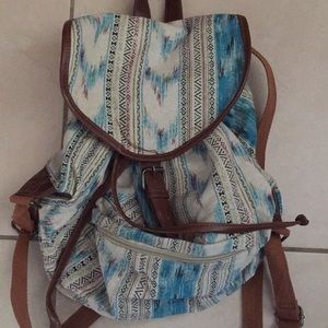 SOLD//// Drawstring back pack